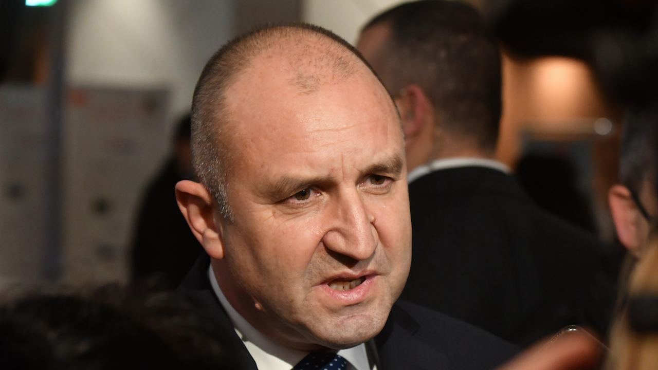 Румен Радев призова за своевременни мерки за българския бизнес - Политика -  Новини Бг